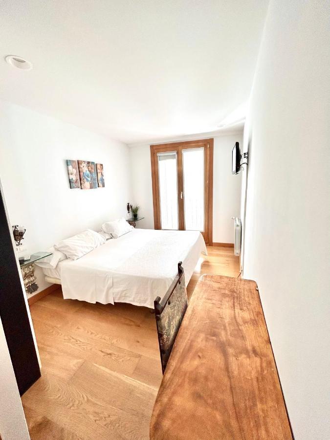 Pension Sarasate Памплона Экстерьер фото